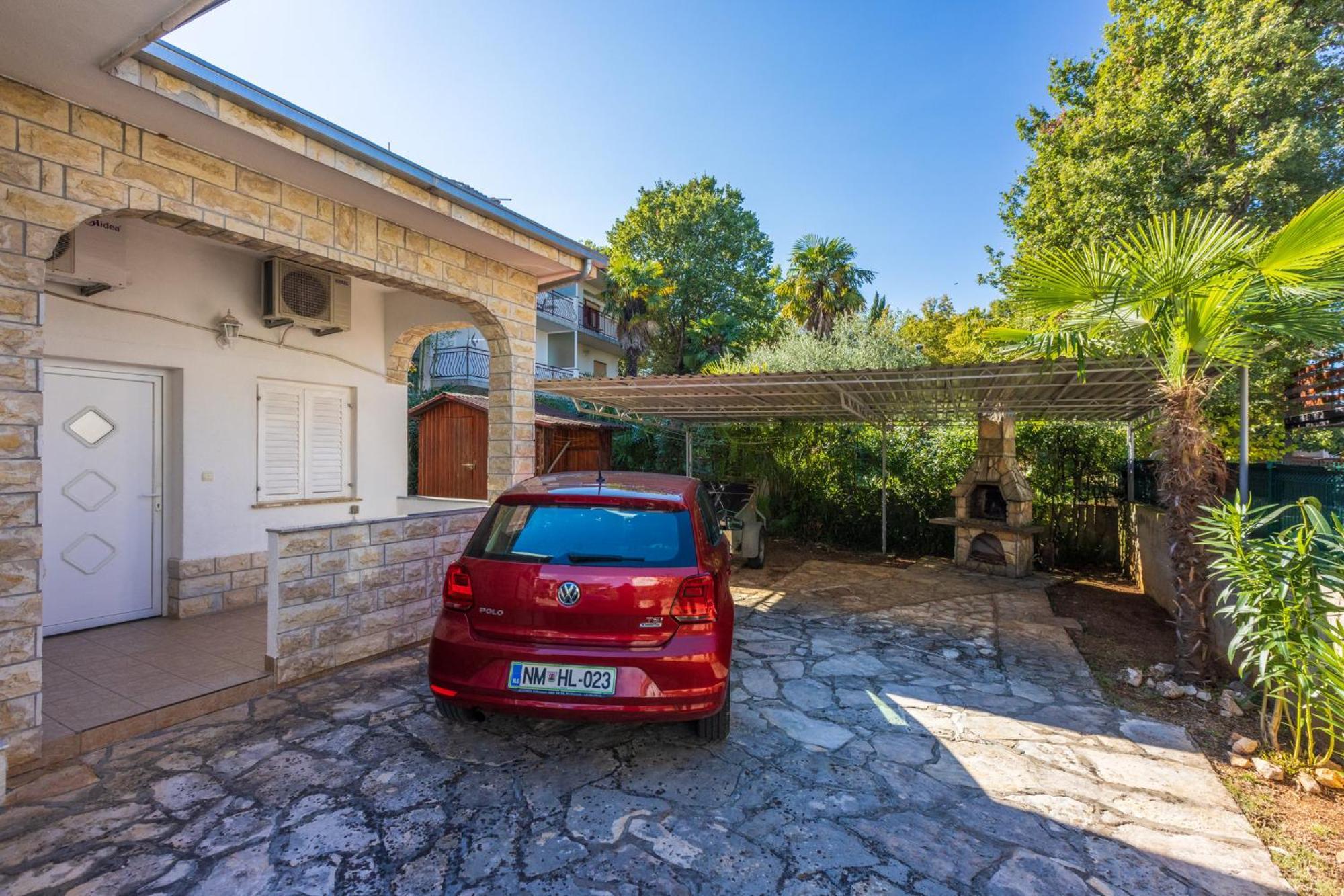Stipancic Apartment Malinska Bagian luar foto